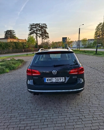 Volkswagen Passat cena 39900 przebieg: 278000, rok produkcji 2013 z Łochów małe 277